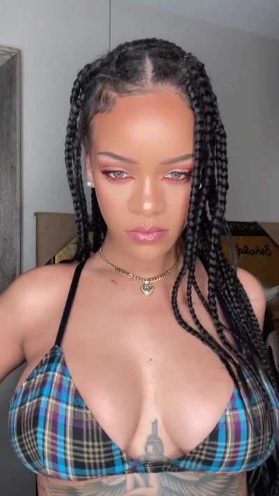 Rihanna's big fat tits would look great coated in cum