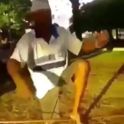 Em vez de vc vua pra l&aacute;,vc vua...