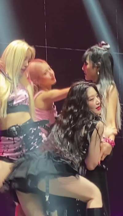 Gidle Shuhua - 220805 Dance Battle Vs Neverland - New York