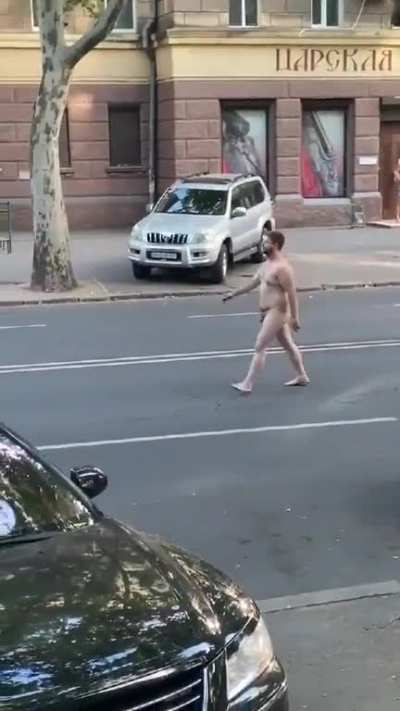 Big dude ain't taking no shit...