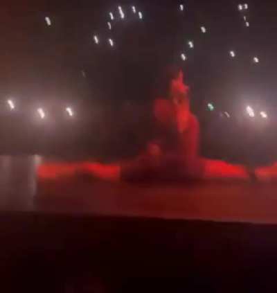 Split on stage