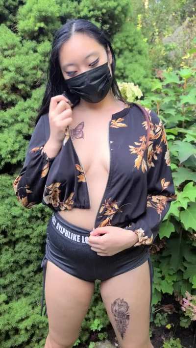 I would love to bounce these titties all over your face