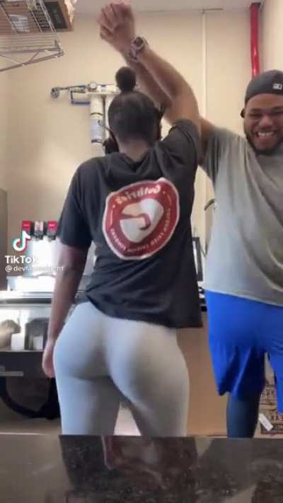 Damn🤤
