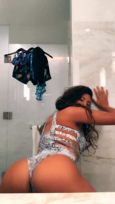tiktokthots - Video #7228