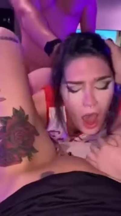 [/r/Threesome] Threesome with our neighbor