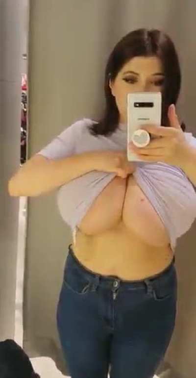 soo hot