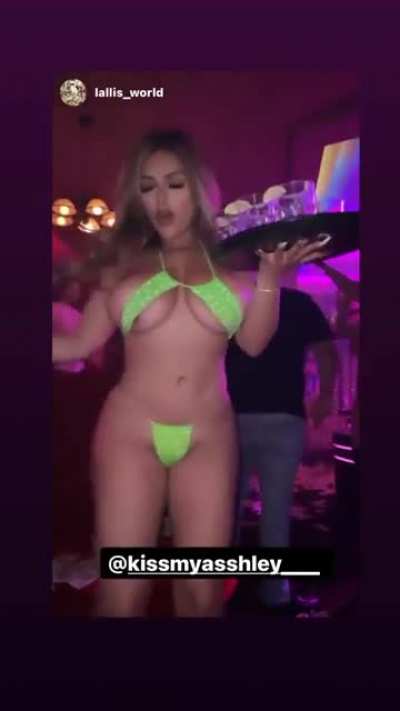🤯