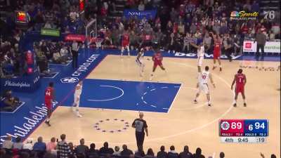[Highlight] Reed with the block leads to a Niang three for Hardens 18th assist!