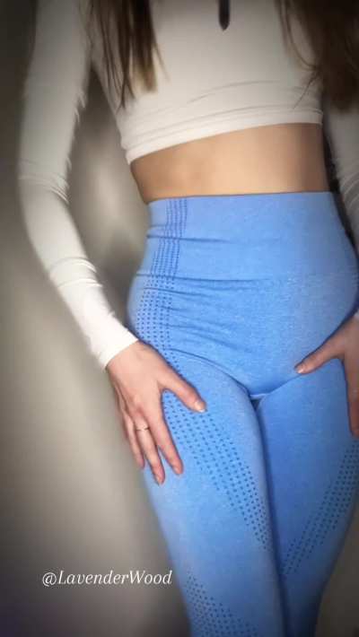 Teasing in my yoga pants 