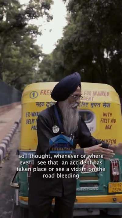 Harjinder Singh has turned his autorickshaw into a free ambulance service for those injured