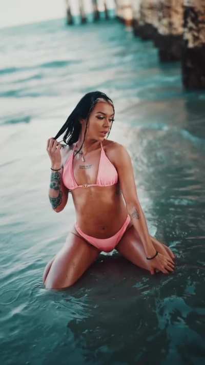 Cora Jade