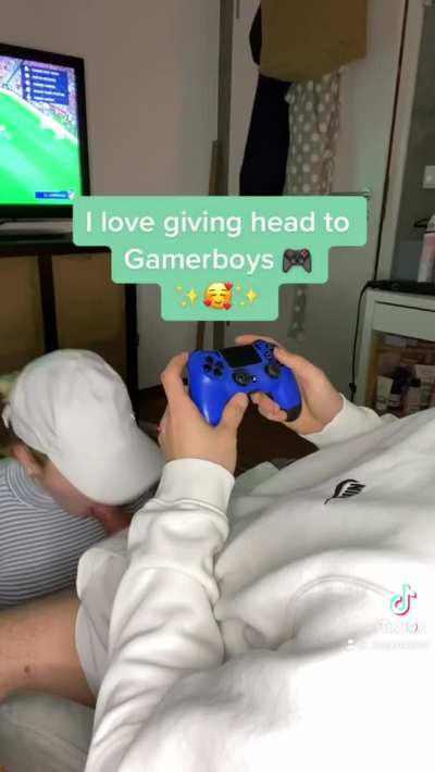 sucking dick is my favorite 🤤