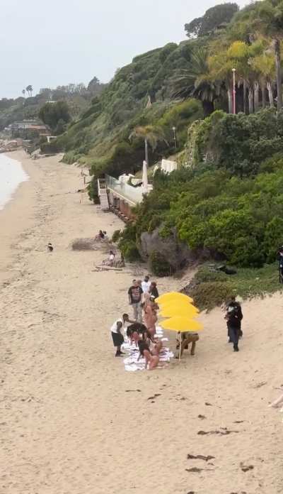 Music video shenanigans on a peaceful private beach with families &amp;amp; kids 🤦🏽&zwj;♀️