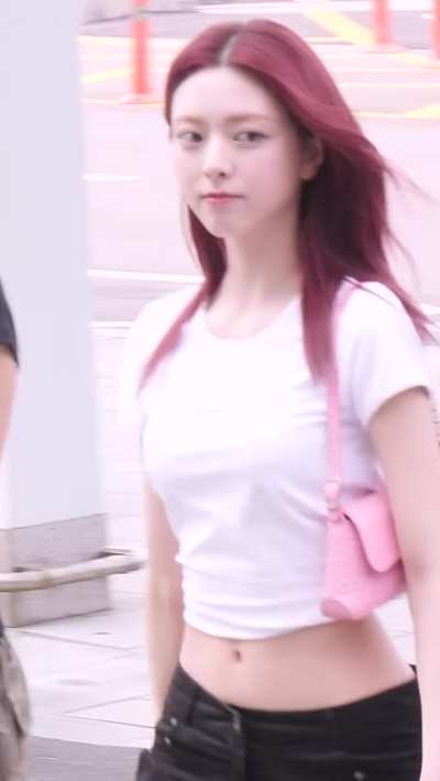 ITZY - Yuna