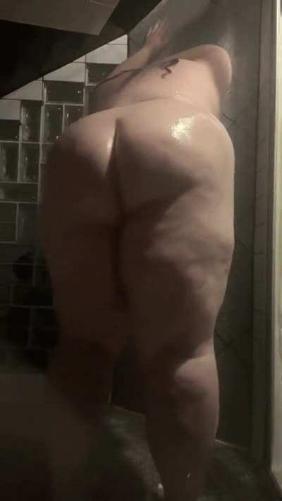 Come get wet with me