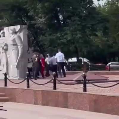 To play the Russian anthem