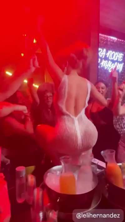 Popping that ass