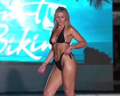 𝓛𝓾𝓬𝔂 𝓛𝓸𝓾 𝓗𝓮𝓻𝓻𝓲𝓬𝓴 | Coconut Bikini | Miami Art Basel &rsquo;25