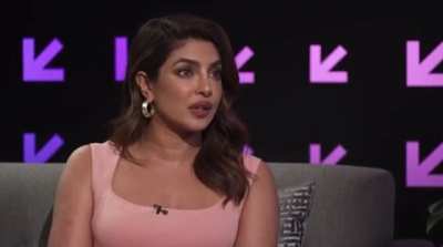 PC on why she left Bollywood /// The interviewer mentioning SRK to PC as if she doesn&rsquo;t know who he is 😂