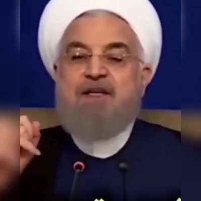 با هندزفری گوش کنید 😂😂