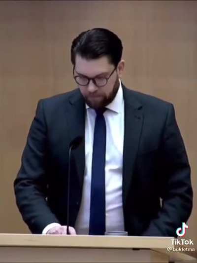 NÄR REGERINGEN ÄR SOSS