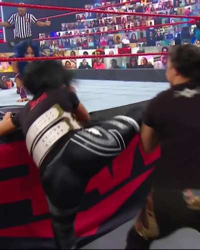 Bayley&rsquo;s big fat ass bouncing