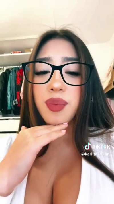 @karlita78kjm_