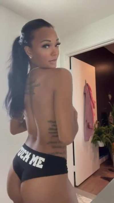 So fucking sexy