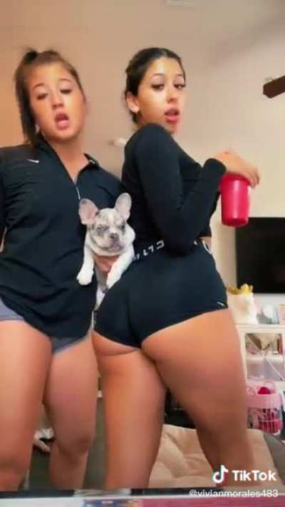 I love this girls body
