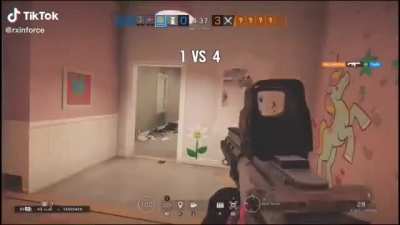 Mom come pick me up I&rsquo;m scared