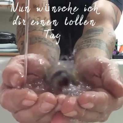Guten Morgen meine Lieben.🤗🤗😘😘 Habe geh&ouml;rt, dass es heute ganz sch&ouml;n warm werden soll.🌞🌞🔥🔥🌡️🌡️ Da will ich euch noch einmal schnell daran erinnern, auch Mal runter zu kommen.❄️❄️ LG eure Stephanie 😘