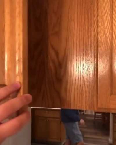 Man: You seein what I&rsquo;m seein?!