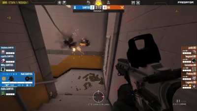 A rare footage of j&auml;ger being bullied by stun grenades.