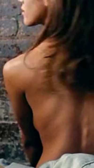 Jessica Alba