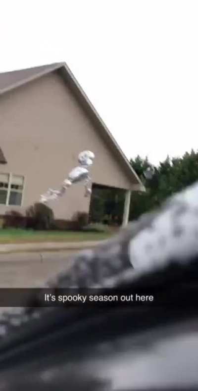 Spooky, Scary Skeleton! (credit @BCortezEA twitter)
