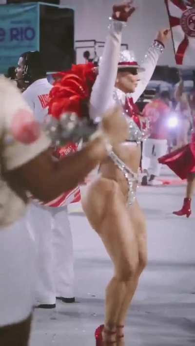 Viviane Araujo