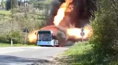 Bitch I&rsquo;m on fire