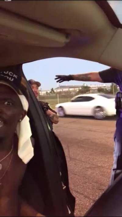 Traffic stop gets extra stressful while this man&rsquo;s son is in the car