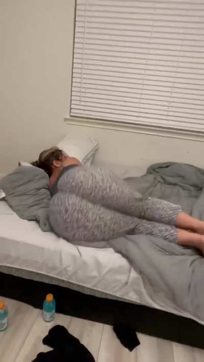 I told momma I was going out wit my boys tonight and when I said tht she stomped off and did this
