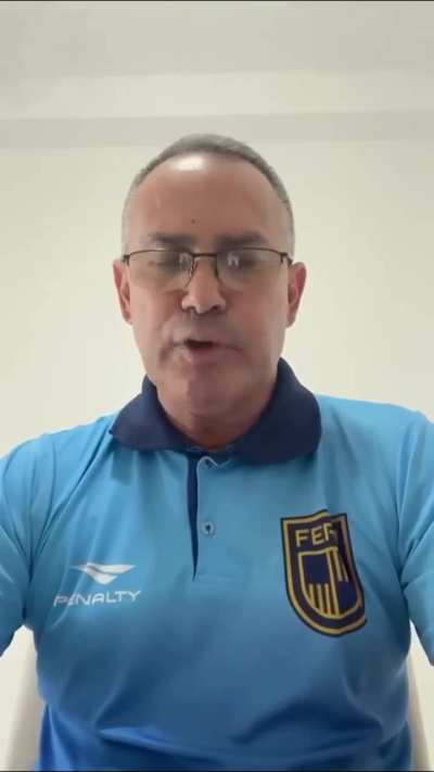 O aumento da espessura da linha de impedimento para 12 cm, teve como voto favor&aacute;vel o VASCO, antes do in&iacute;cio do campeonato carioca. Logo, o choro termina aqui. O gol foi legal, dentro da nova regra que o pr&oacute;prio Vasco votou &agrave; favor.