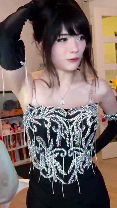 Emiru dress