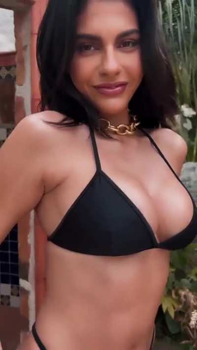 Amanda Trivizas | ClickCL!PS | P_ST&acirc;R VIBES | 2023