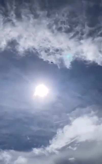 F-22 in the craziest video I've ever seen. Science is crazy.