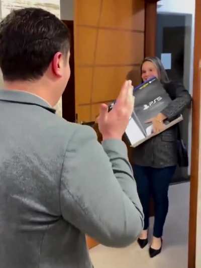Blursed_gift