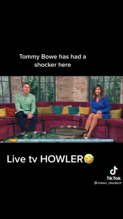🤦🏼&zwj;♂️