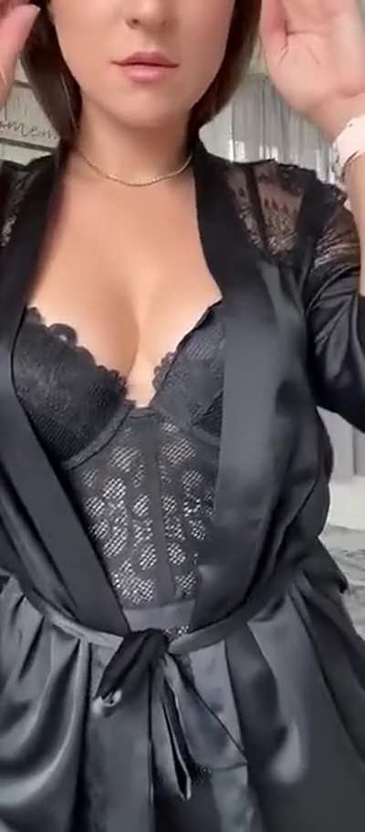 I'm really horny rn lol