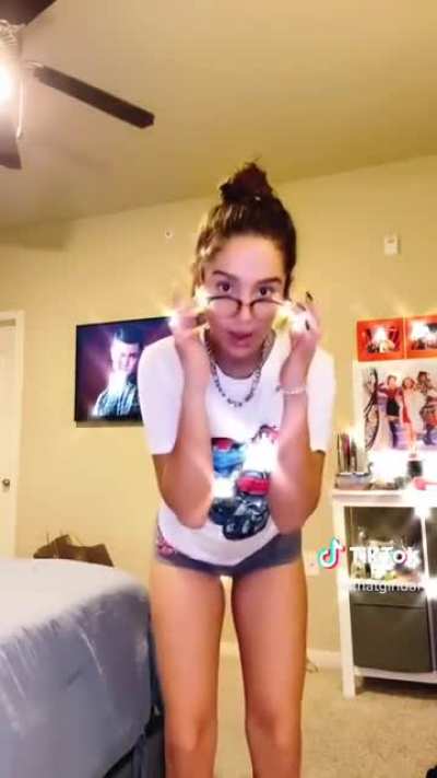 booty whore