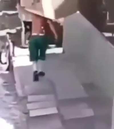 WTF 😱😱¡¡¡¡CÁMARAS CAPTAN AL SEGUIDOR MAS DÉBIL DEL URIEL!!!!!🐁💎🐁💎