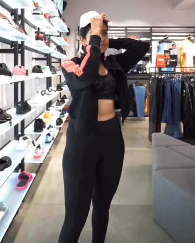 Lakshmi Menon 🍑😋