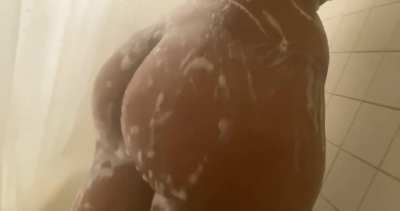 Wanna see more 🍑💦 link below